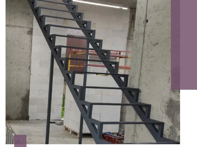 Демонтаж металлических лестниц в Нижнеудинске быстро и безопасно