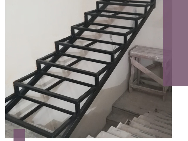 Демонтаж лестниц на металлокаркасе в Нижнеудинске: быстрый вывоз и разбор