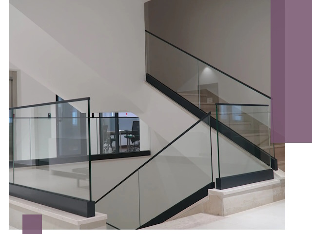 Стеклянные перила премиум-класса с установкой в Нижнеудинске