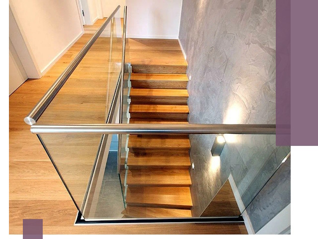 Перила для лестницы в доме — изготовление и монтаж в Нижнеудинске