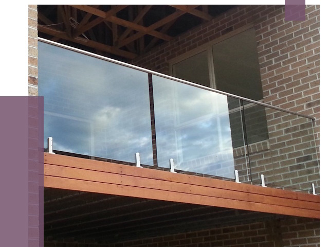 Стеклянные парапеты на крыше и террасе в Нижнеудинске от 11442 руб. | ПРОЛЁТ-Нжк